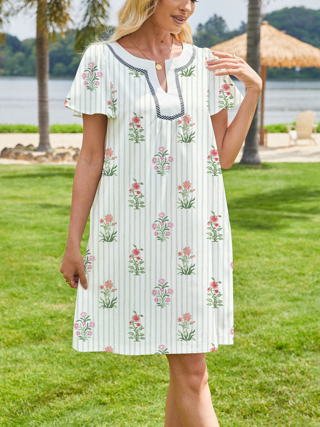 NOVA – EMBROIDERED FLORAL SHIFT DRESS