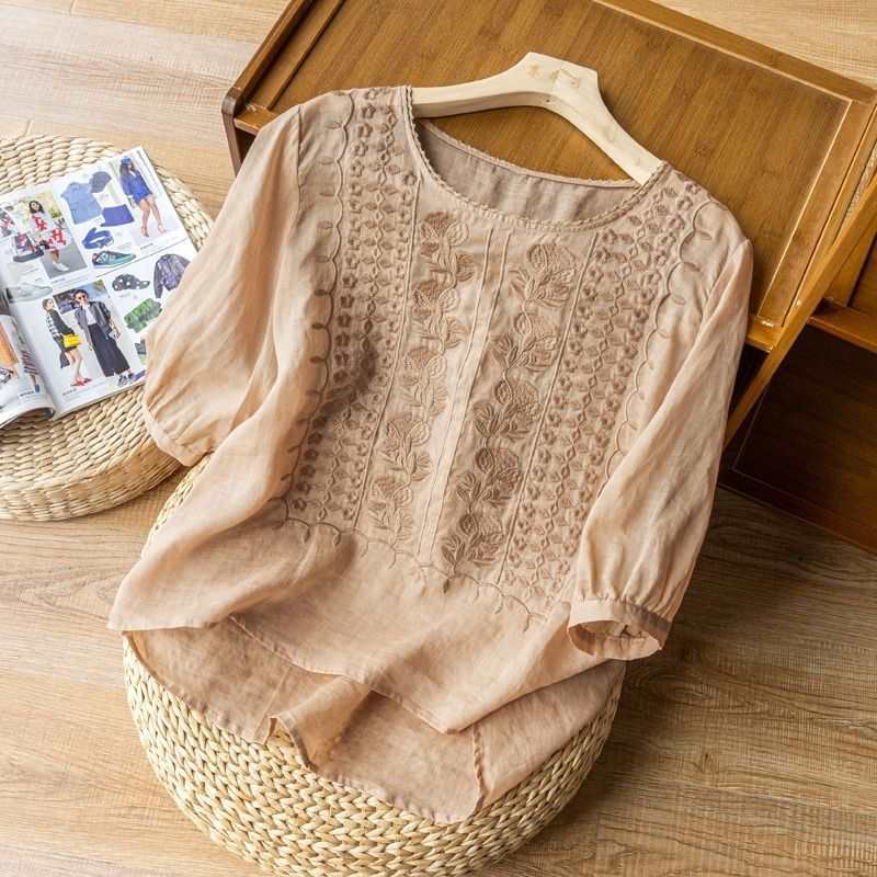 LIRA – EMBROIDERED BOHO BLOUSE