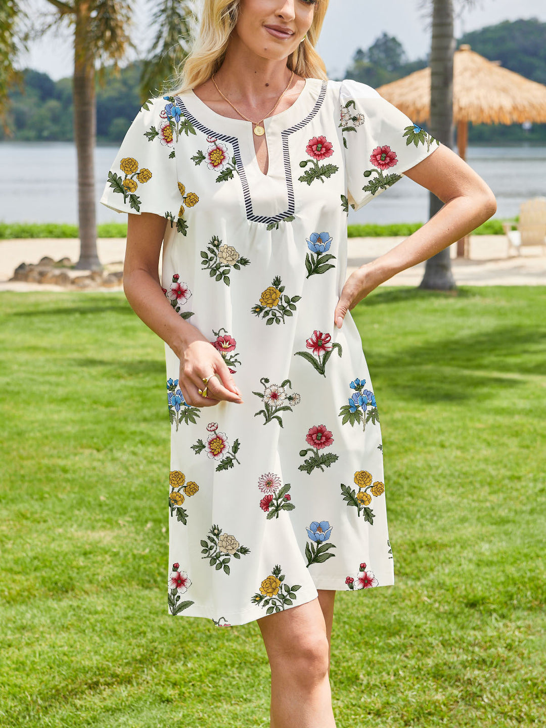 NOVA – EMBROIDERED FLORAL SHIFT DRESS